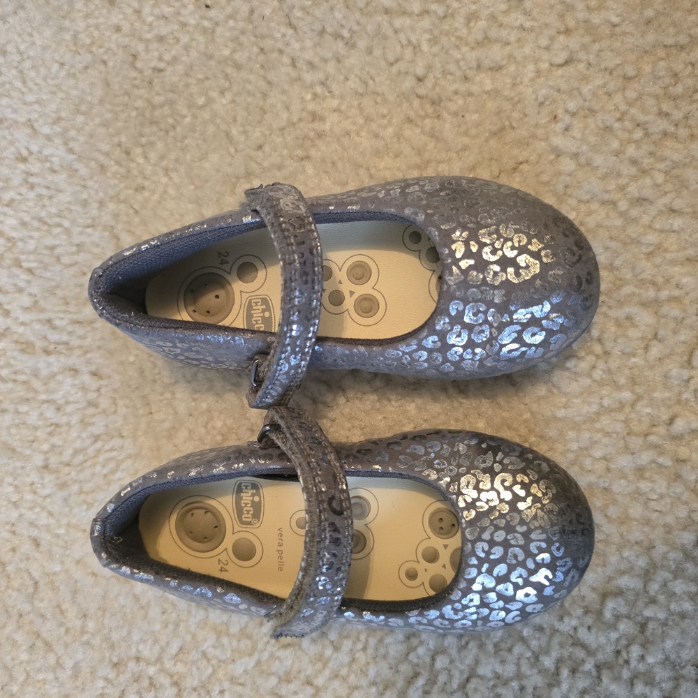 Chicco Silver Kids Shoes toddler baby size 8